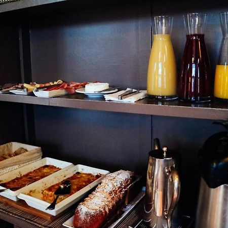 Mercador Guesthouse Porto Bagian luar foto