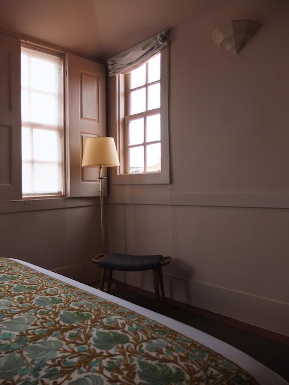 Mercador Guesthouse Porto Bagian luar foto